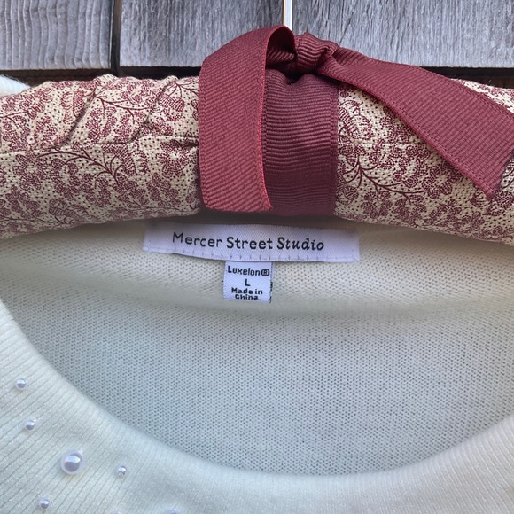 - Mercer Street Studio Sweater - Picture 5 of 5